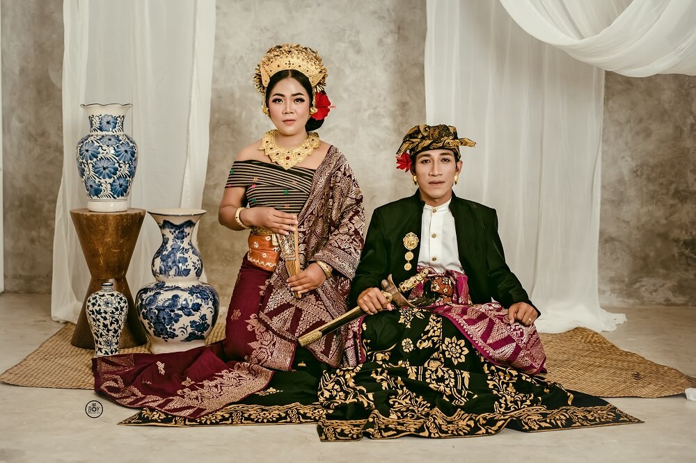 Seni & Mita