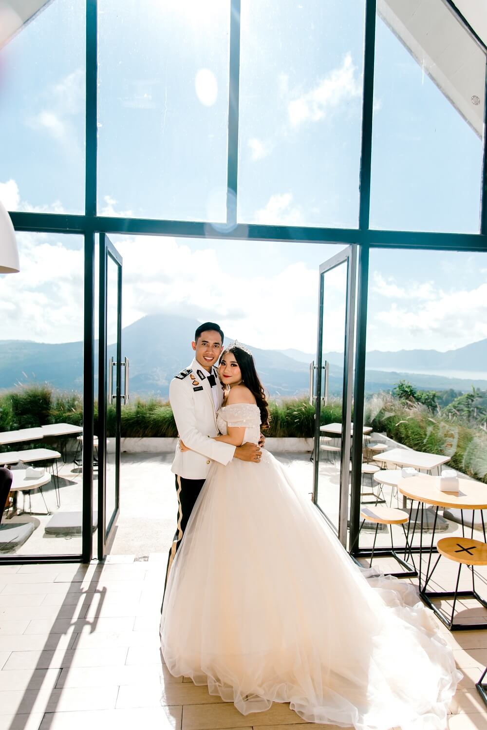 Mahendra & Eka