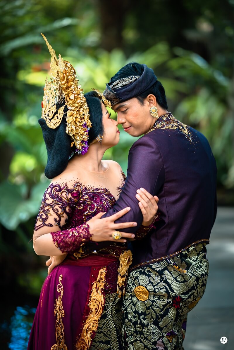 Dwi & Wahyuni